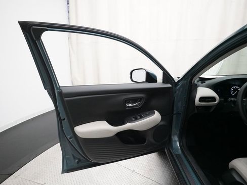 Certified 2025 Honda HR-V LX image 26