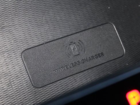 Used 2023 Jeep Grand Cherokee Altitude image 28