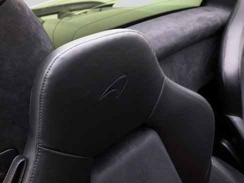 Used 2020 McLaren 600LT Spider RWD image 33