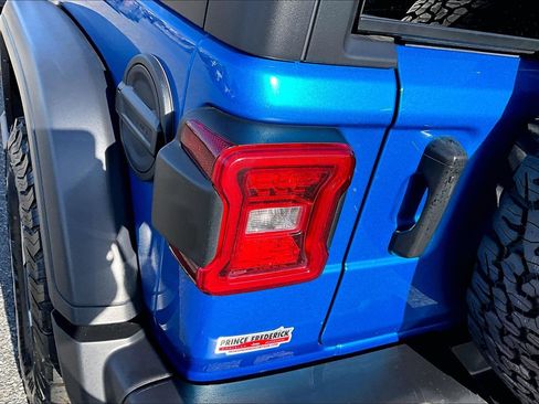 Used 2021 Jeep Wrangler Unlimited Rubicon image 22