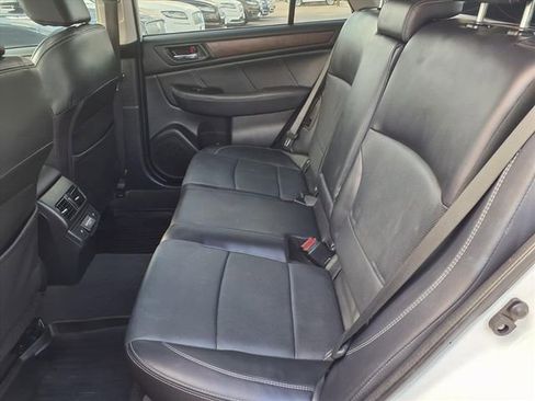 Used 2018 Subaru Outback 2.5i Limited image 8