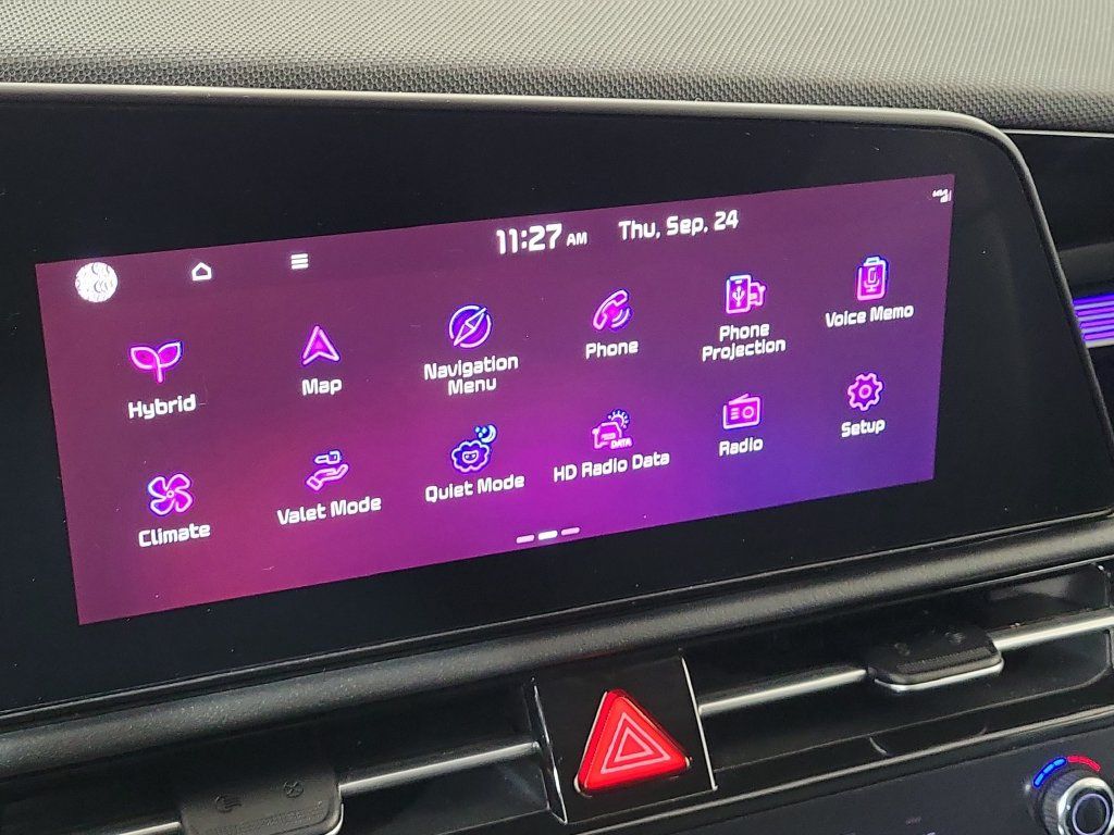 Used 2023 Kia Niro FWD image 18