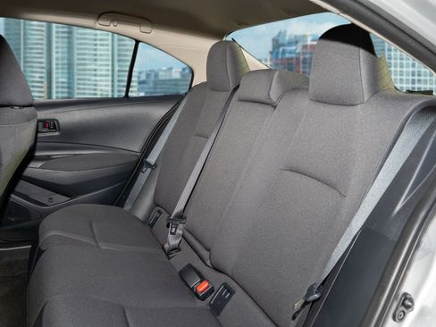 Used 2025 Toyota Corolla LE image 16