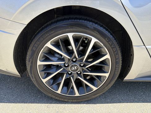 Used 2020 Hyundai Sonata Limited image 17