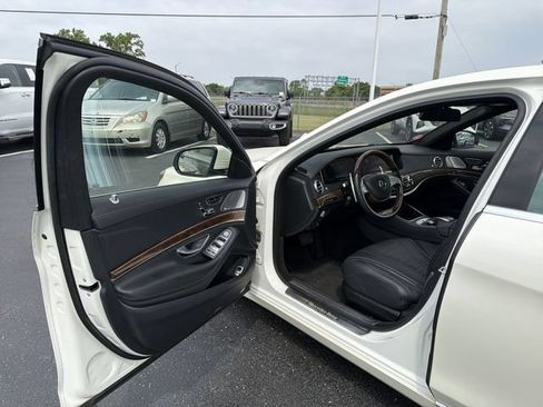 Used 2016 Mercedes-Benz S 550 4MATIC Sedan image 18