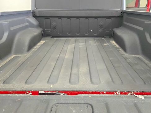 Used 2023 Jeep Gladiator Rubicon w/ Cold Weather Group AWD/4WD image 37