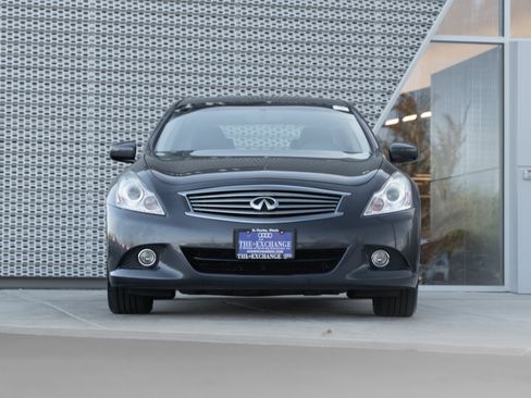 Used 2011 INFINITI G37 Journey w/ Premium Pkg image 30