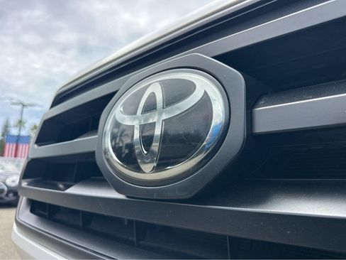 Used 2021 Toyota Tacoma SR RWD image 42