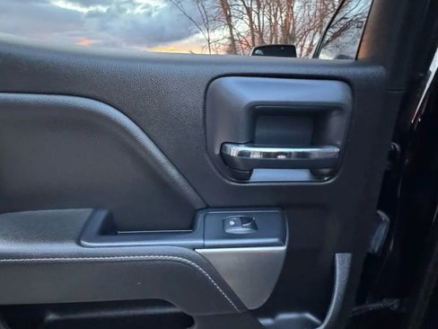 Used 2018 Chevrolet Silverado 1500 LT w/ All Star Edition image 16