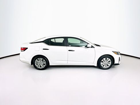 Used 2024 Nissan Sentra S image 10