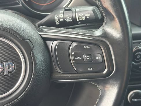 Used 2021 Jeep Wrangler Unlimited Sport AWD/4WD image 27