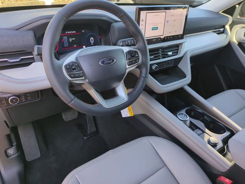 New 2026 Ford Explorer Active image 17