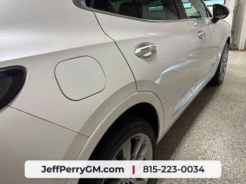 Used 2023 Buick Envision Avenir AWD/4WD image 9