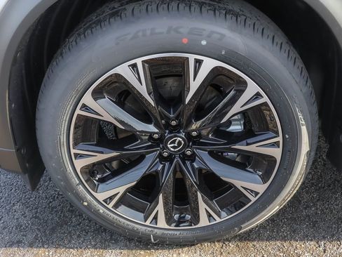 New 2026 MAZDA CX-90 Plug-In Hybrid w/ Premium Plus AWD/4WD image 19