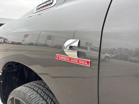 Used 2024 RAM 2500 Laramie image 12