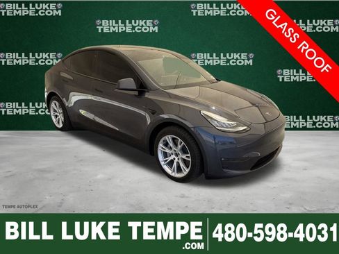 Used 2023 Tesla Model Y Long Range AWD/4WD image 1