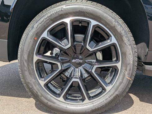 New 2026 Chevrolet Suburban RST image 50