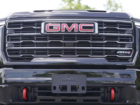 Used 2026 GMC Sierra 2500 AT4 AWD/4WD image 37
