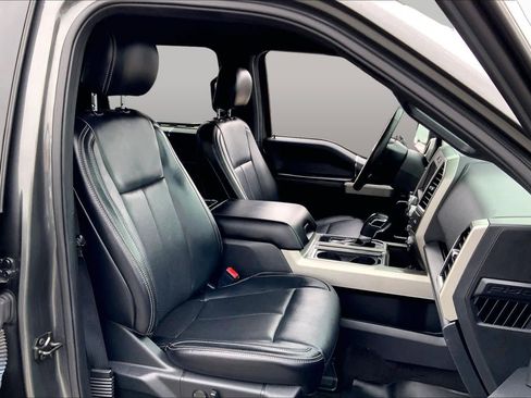 Used 2019 Ford F150 Lariat w/ Equipment Group 502A Luxury RWD image 9