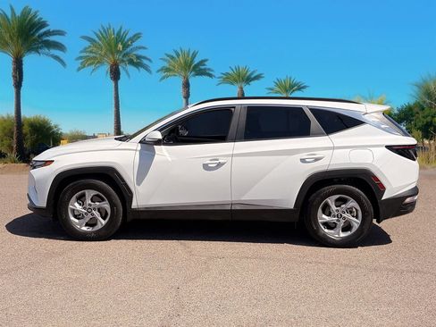 Used 2022 Hyundai Tucson SEL FWD image 2