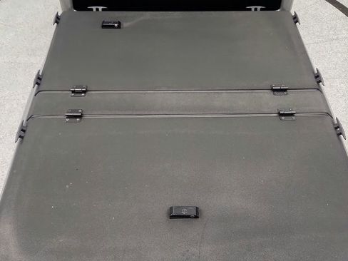 Used 2022 Jeep Gladiator Rubicon w/ LED Lighting Group image 22