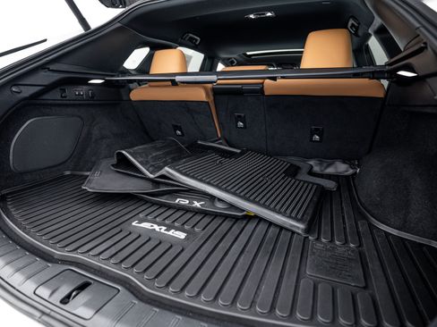 Used 2024 Lexus RX 350 Premium image 23