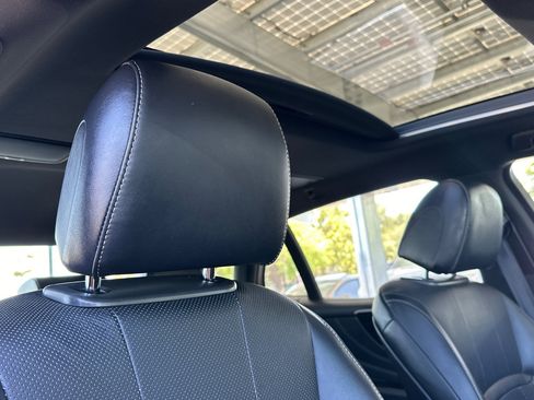 Used 2022 Lexus LS 500 w/ Cold Weather Package (CK) RWD image 16