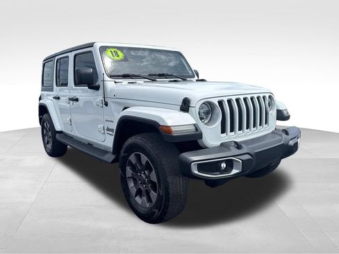 Used 2018 Jeep Wrangler Unlimited Sahara AWD/4WD image 18