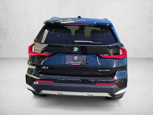 Certified 2023 BMW X1 xDrive28i w/ Convenience Package image 7