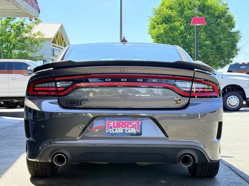 Used 2020 Dodge Charger Scat Pack RWD image 4