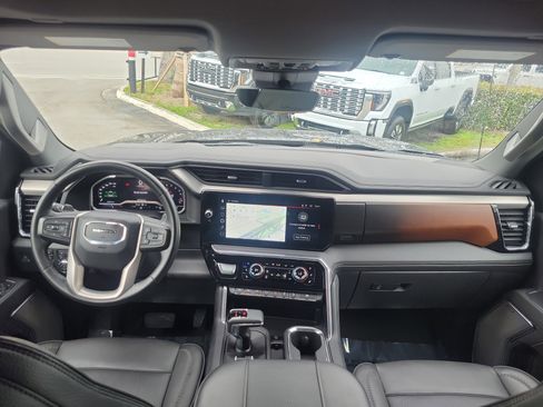 Used 2023 GMC Sierra 1500 Denali w/ Denali Reserve Package image 17