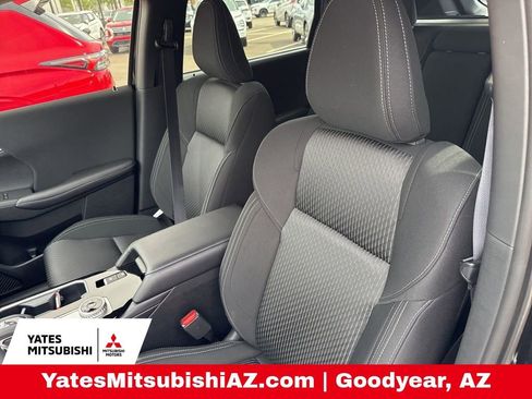 New 2026 Mitsubishi Outlander ES image 8