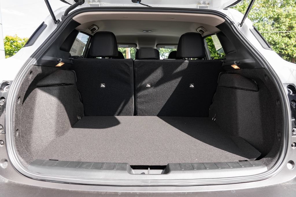 New 2026 Nissan Kicks SV AWD/4WD image 8