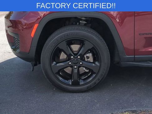 Certified 2023 Jeep Grand Cherokee L Laredo AWD/4WD image 10