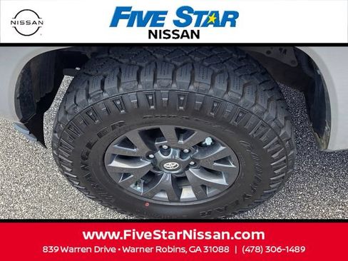 Used 2023 Toyota Tacoma SR5 w/ Technology Package AWD/4WD image 18