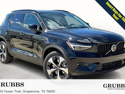New 2026 Volvo XC40 B5 Plus w/ Protection Package Premier