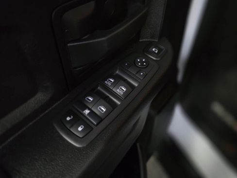 Used 2024 RAM 3500 Tradesman w/ Chrome Appearance Group image 29