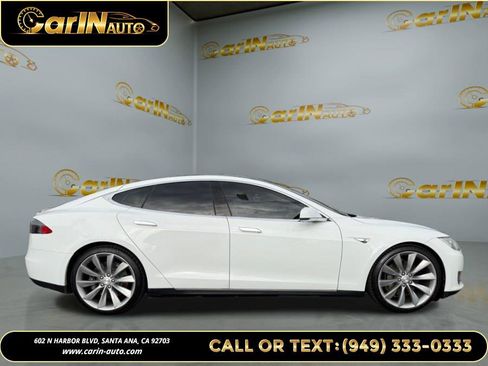 Used 2013 Tesla Model S Performance image 4
