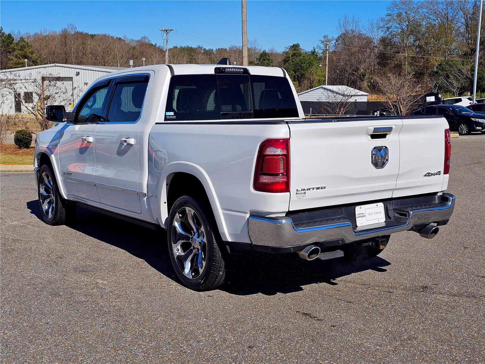Used 2022 RAM 1500 Limited AWD/4WD image 13