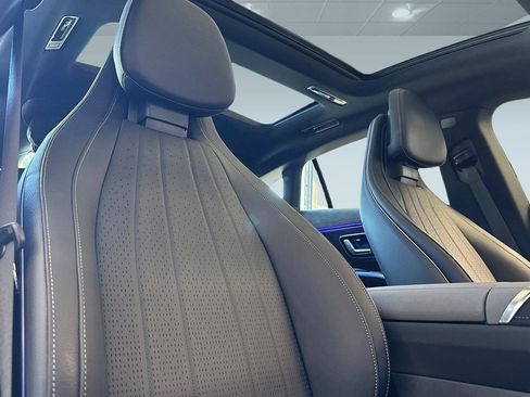 Used 2022 Mercedes-Benz EQS 580 4MATIC Sedan image 9