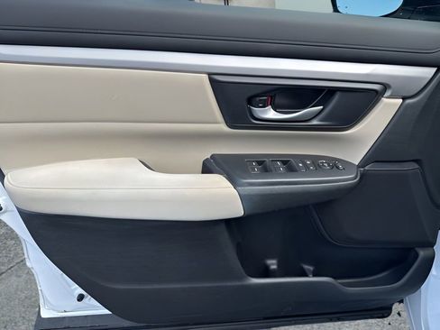 Used 2020 Honda CR-V LX image 38