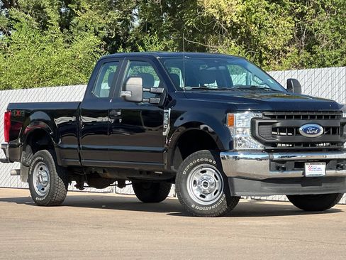 Used 2022 Ford F350 XL w/ Power Equipment Group AWD/4WD image 2