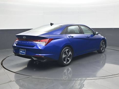 Certified 2023 Hyundai Elantra SEL w/ Convenience Package FWD image 6
