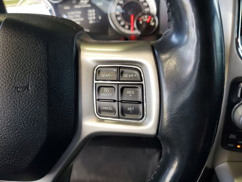 Used 2017 RAM 1500 Laramie w/ Convenience Group AWD/4WD image 25