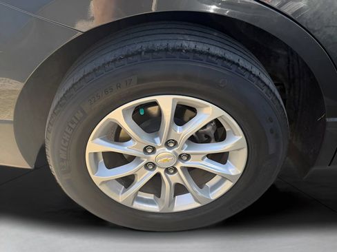 Used 2021 Chevrolet Equinox LS w/ LS Convenience Package FWD image 32