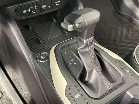 Certified 2025 Kia K4 GT-Line w/ GT-Line Sunroof Package FWD image 9