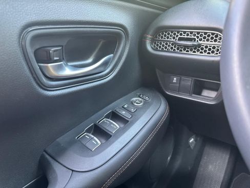 Used 2024 Honda HR-V Sport image 20