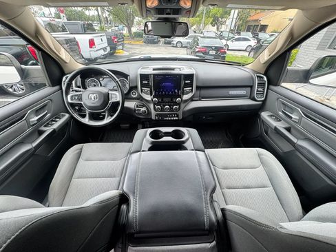 Used 2019 RAM 1500 Big Horn AWD/4WD image 10