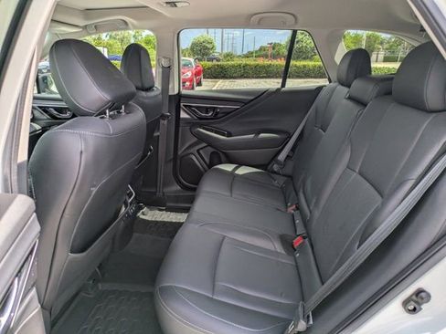 Used 2022 Subaru Outback Limited XT AWD/4WD image 13