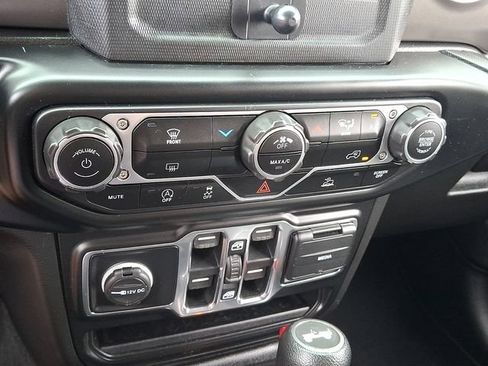 Used 2022 Jeep Wrangler Unlimited Sport AWD/4WD image 15